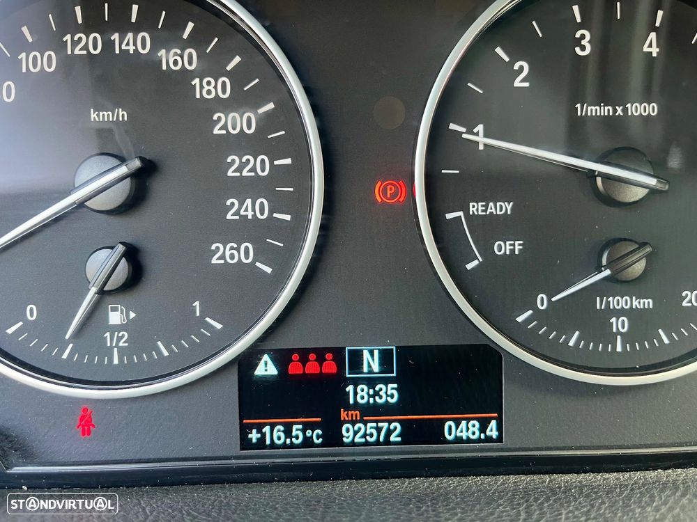 BMW 218 Active Tourer i Sport Line - 25