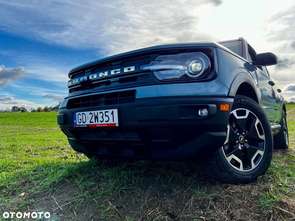 Ford Bronco - 3