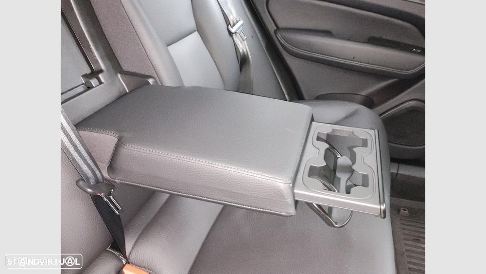 Volvo XC 60 2.0 T6 PHEV Plus Dark AWD - 20