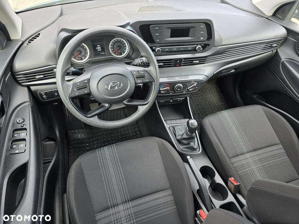 Hyundai i20 1.2 Pure - 13