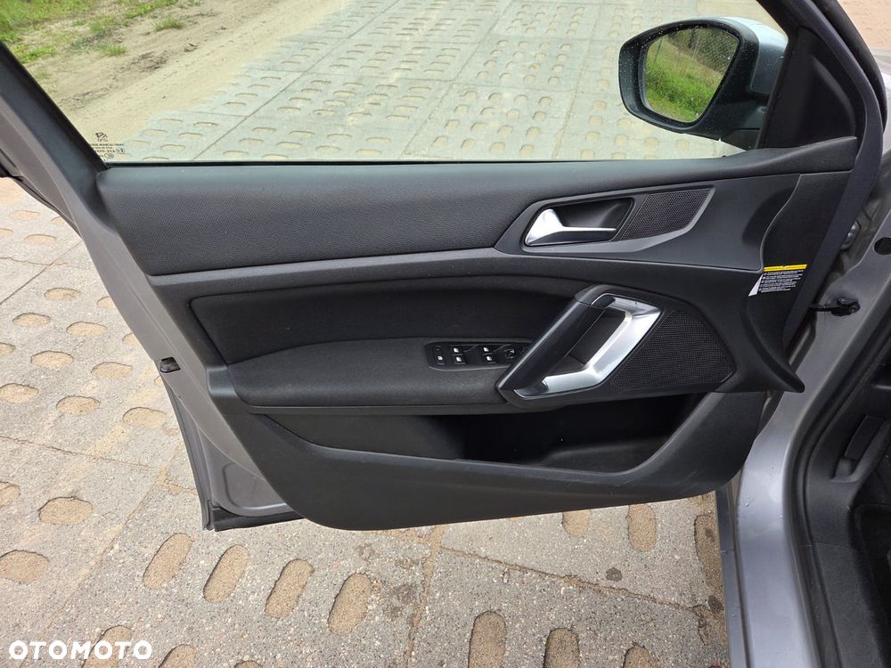 Peugeot 308 - 17