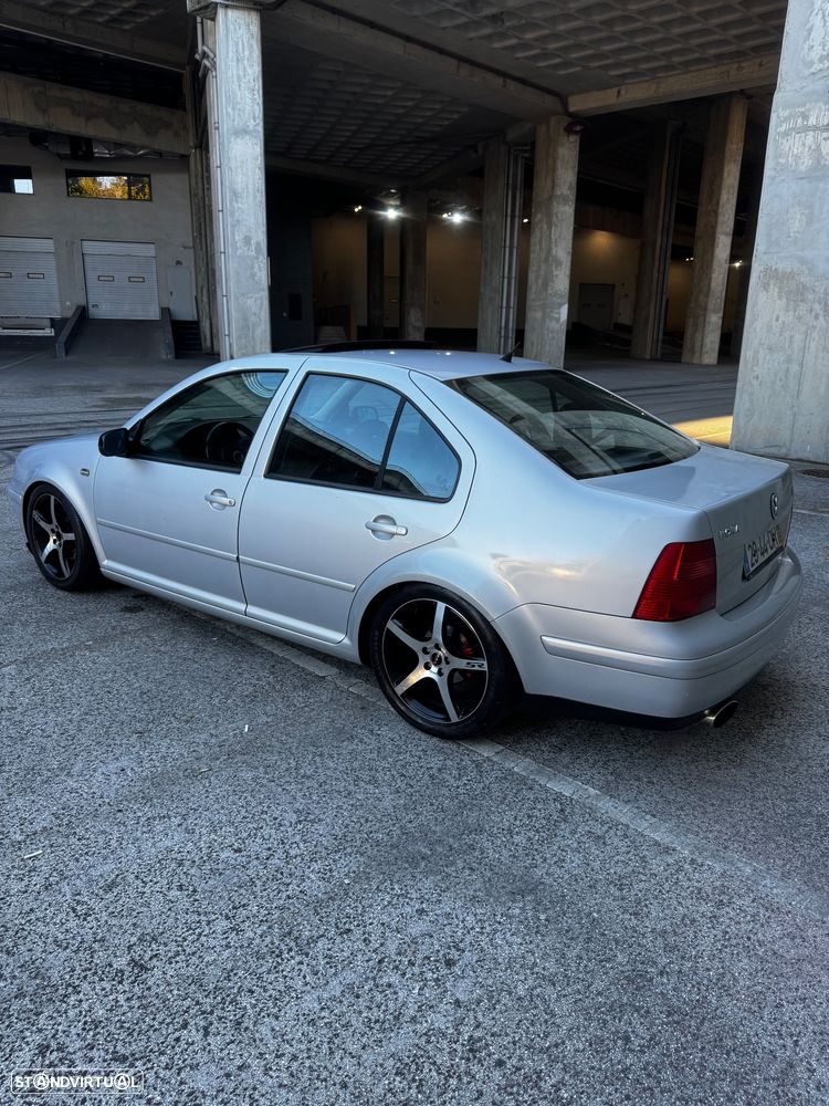 VW Bora 1.9 TDi Highline - 4