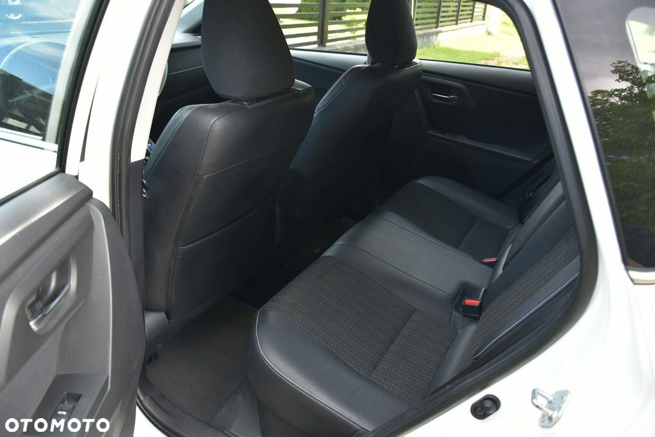 Toyota Auris 1.8 Hybrid Executive - 13
