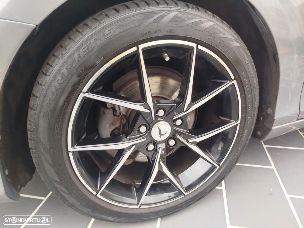 Volvo V40 2.0 D4 R-Design Summum - 9