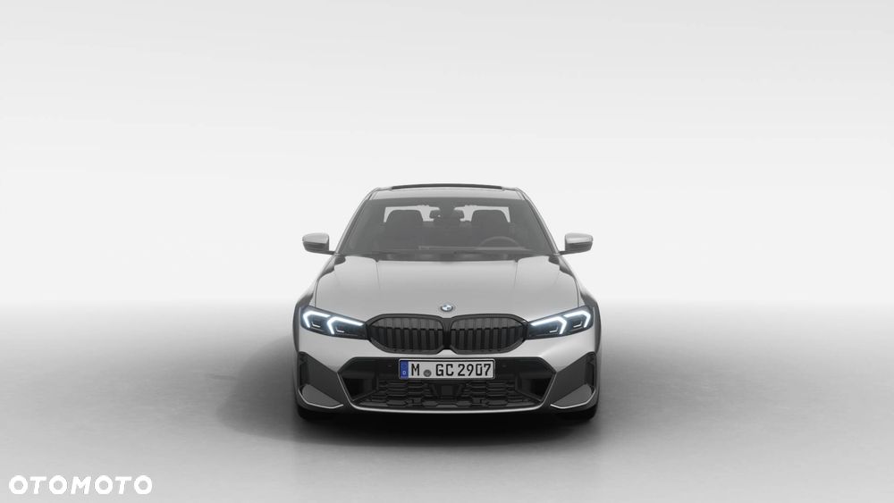 BMW Seria 3 330i xDrive M Sport sport - 4