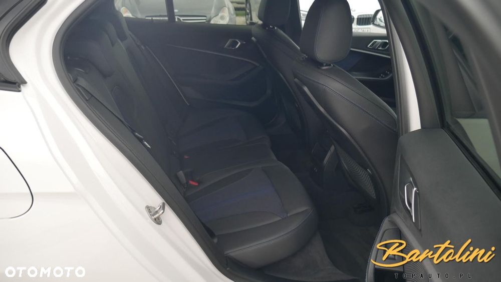 BMW Seria 1 - 24