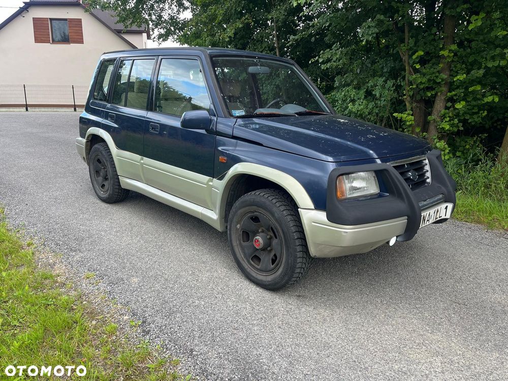 Suzuki Vitara - 1