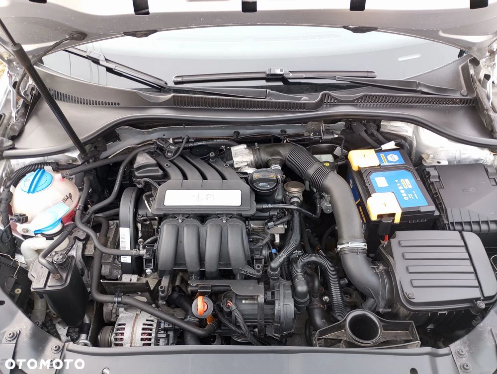 Volkswagen Golf - 23