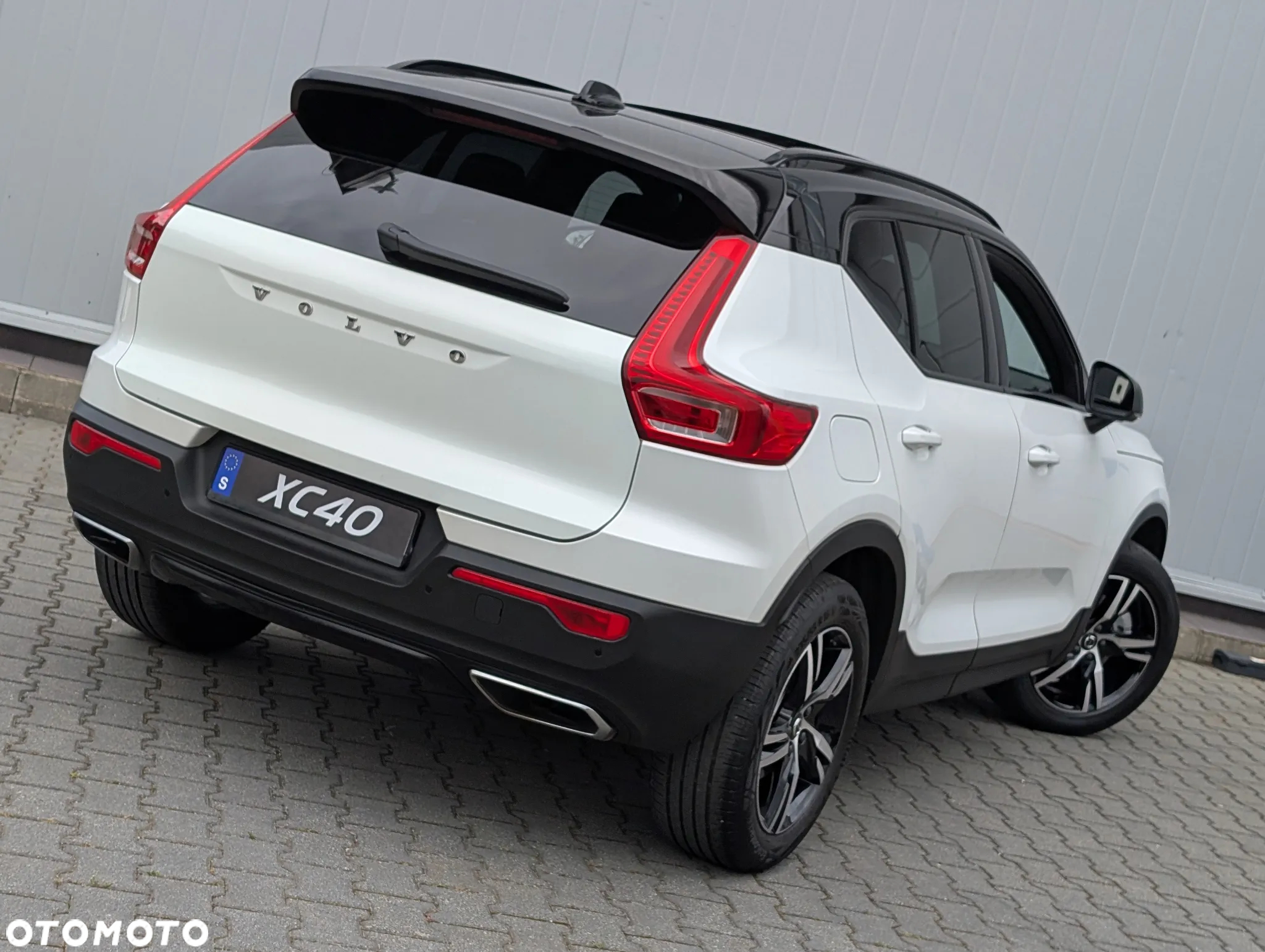 Volvo XC 40 T5 AWD R-Design - 4