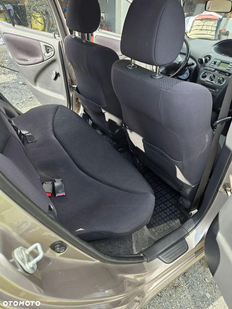 Toyota Yaris 1.5 TS - 9