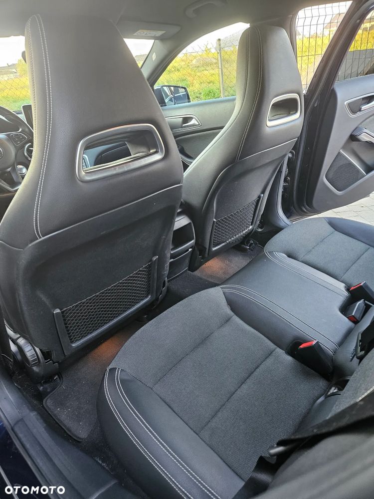 Mercedes-Benz Klasa A 220 4Matic 7G-DCT - 15