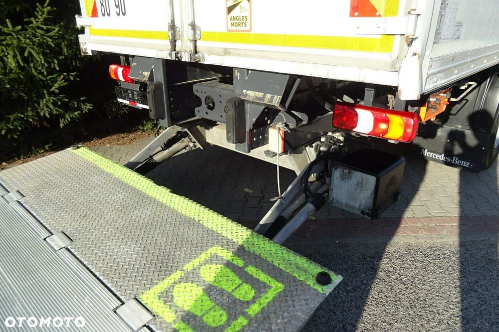 Mercedes-Benz Antos 1827 Euro 6 tylko 228tys.km ! ks. serwisowa kontener - 7