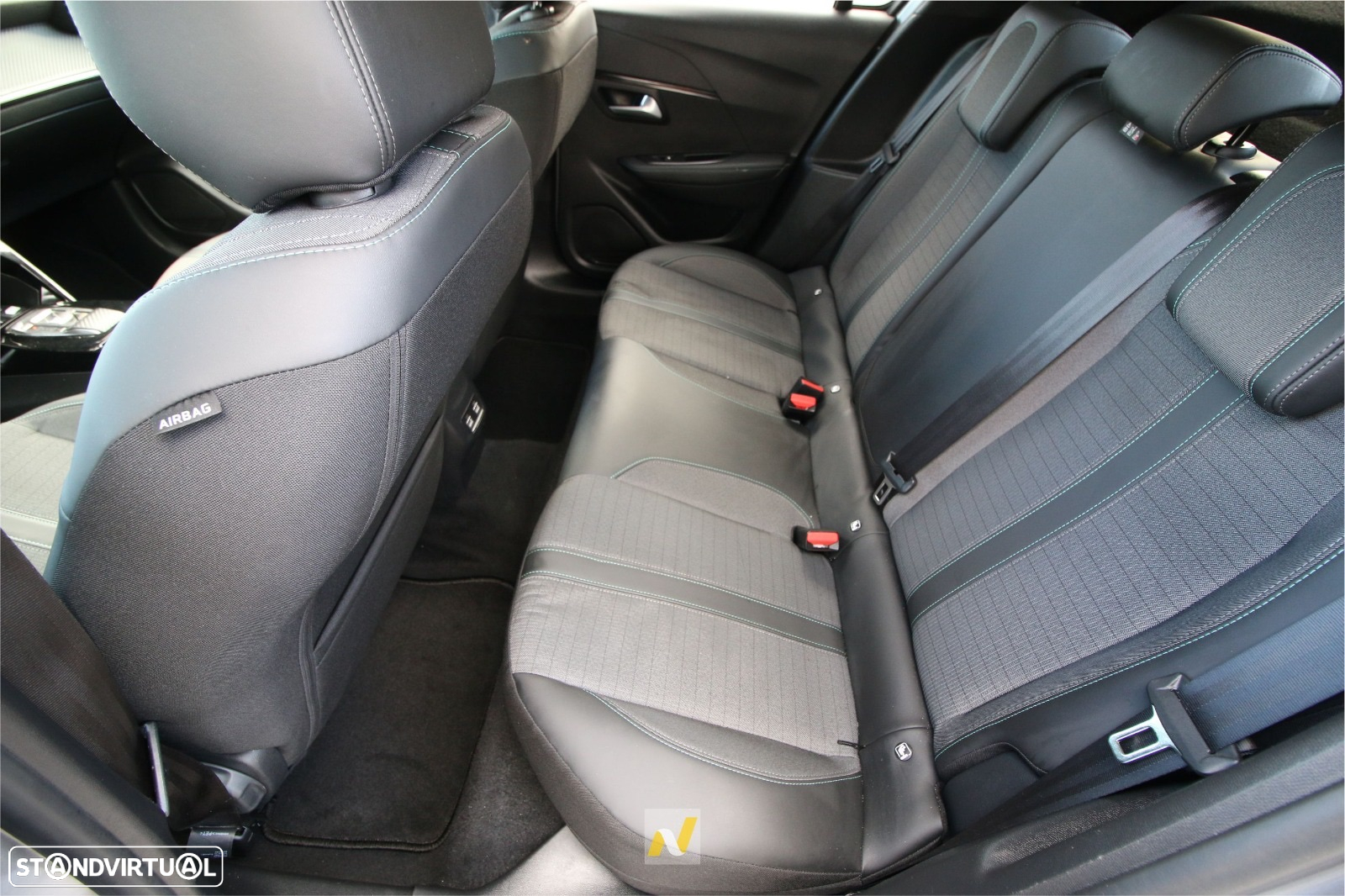 Peugeot e-208 50 kWh Active Pack - 12