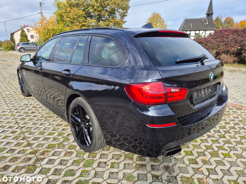BMW Seria 5 M550d xDrive Touring Sport-Aut - 8