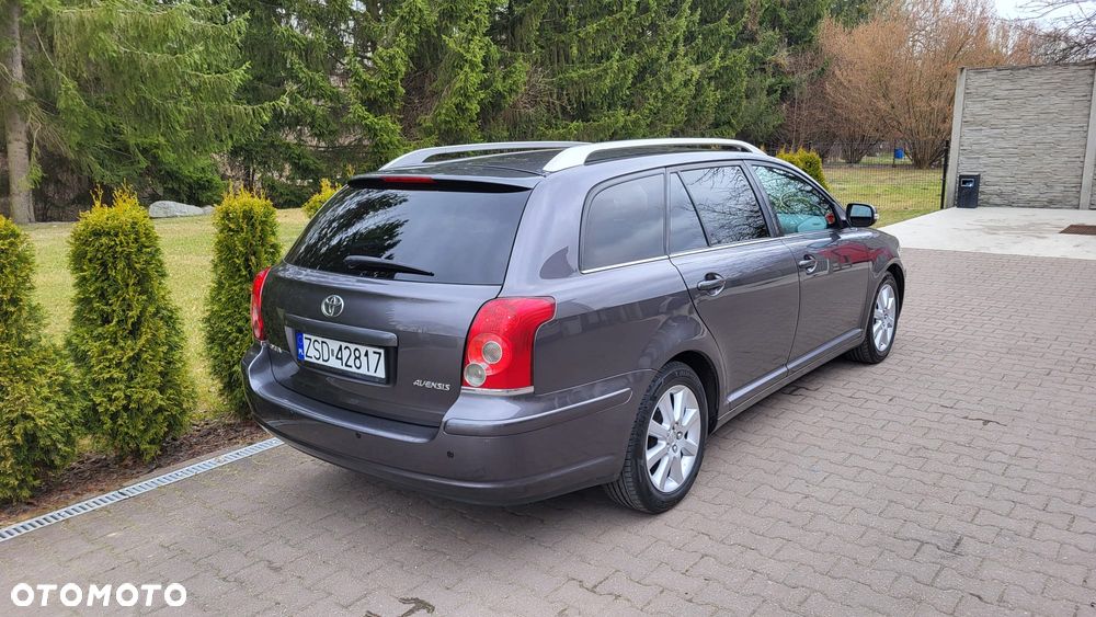 Toyota Avensis 1.8 VVT-i Executive - 6