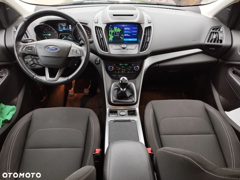 Ford Kuga 1.5 EcoBoost 2x4 Business Edition - 3