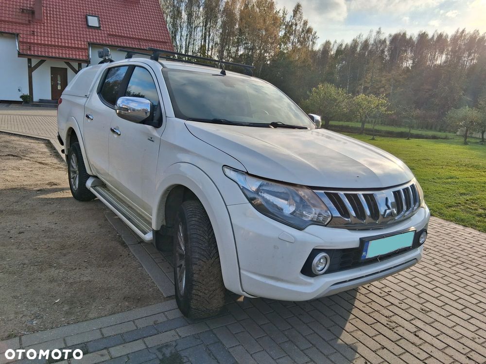 Mitsubishi L200 2016 photo 2