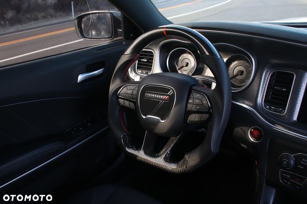 Dodge Charger 5.7 R/T - 15