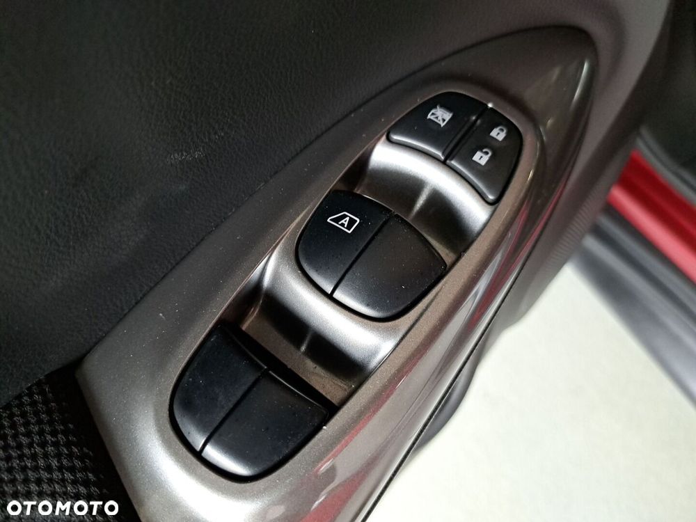 Nissan Juke 1.2 DIG-T N-Connecta EU6 - 30