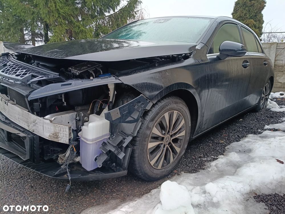 Mercedes-Benz Klasa A 180 d 7G-DCT Edition 1 - 2