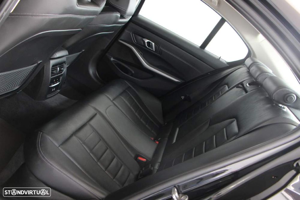 BMW 320 d Auto - 7
