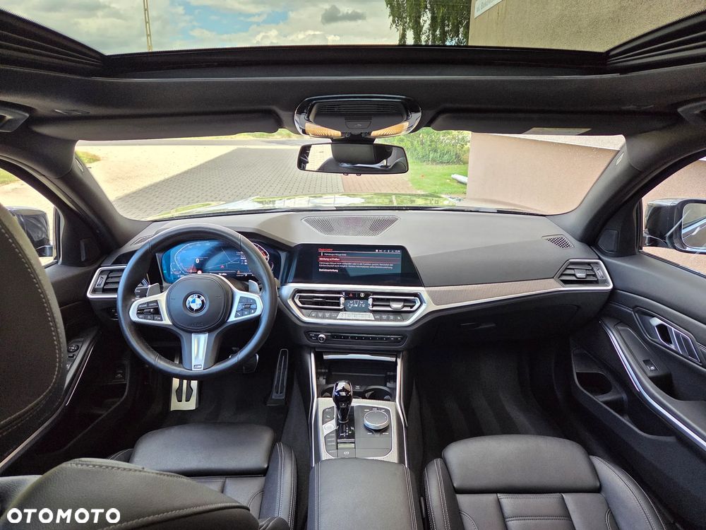 BMW Seria 3 320i Edition M Sport Shadow - 15