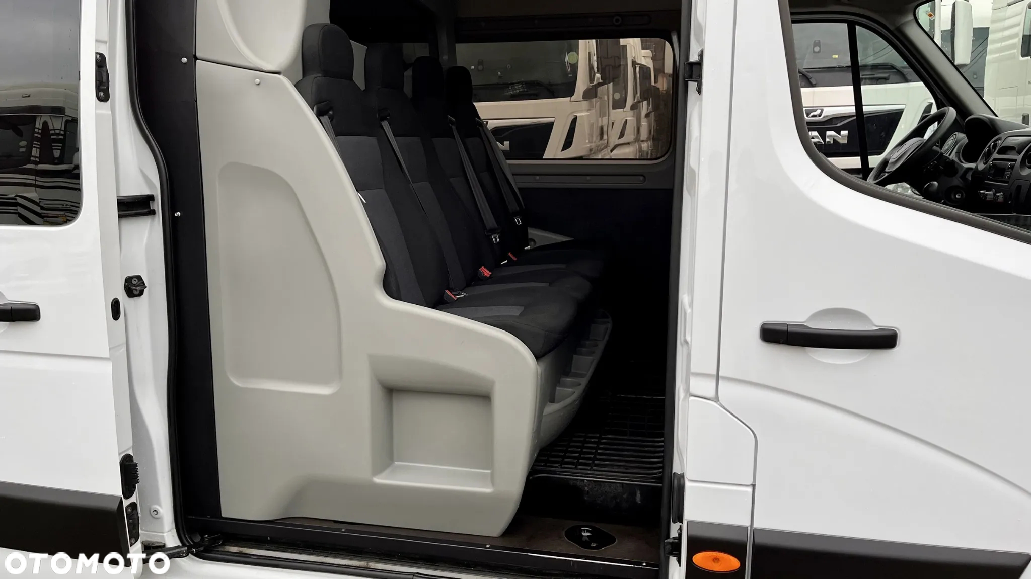 Renault MASTER 2.3 130KM / BRYGADÓWKA / PIERWSZY WŁAŚCICIEL / FAKTURA VAT 23% - 16
