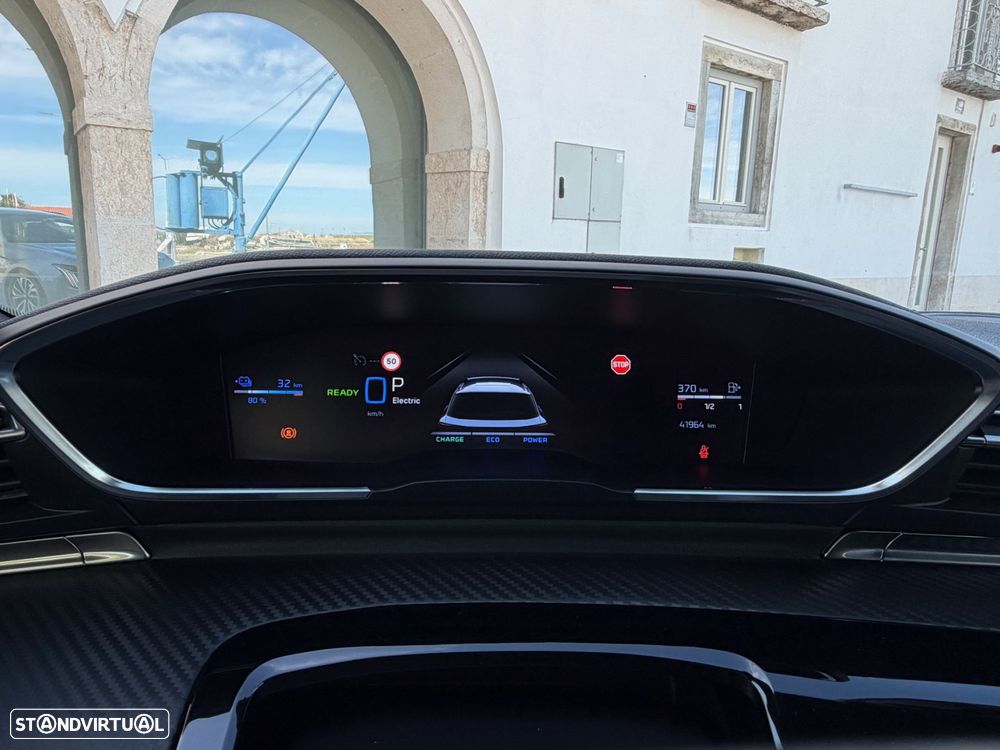 Peugeot 508 SW 1.6 Hybrid Allure e-EAT8 - 33