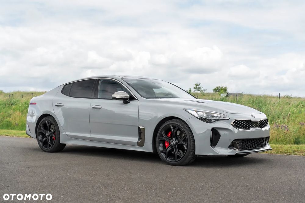 Kia Stinger - 6
