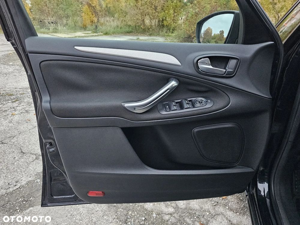 Ford S-Max 2.0 TDCi DPF Titanium - 15