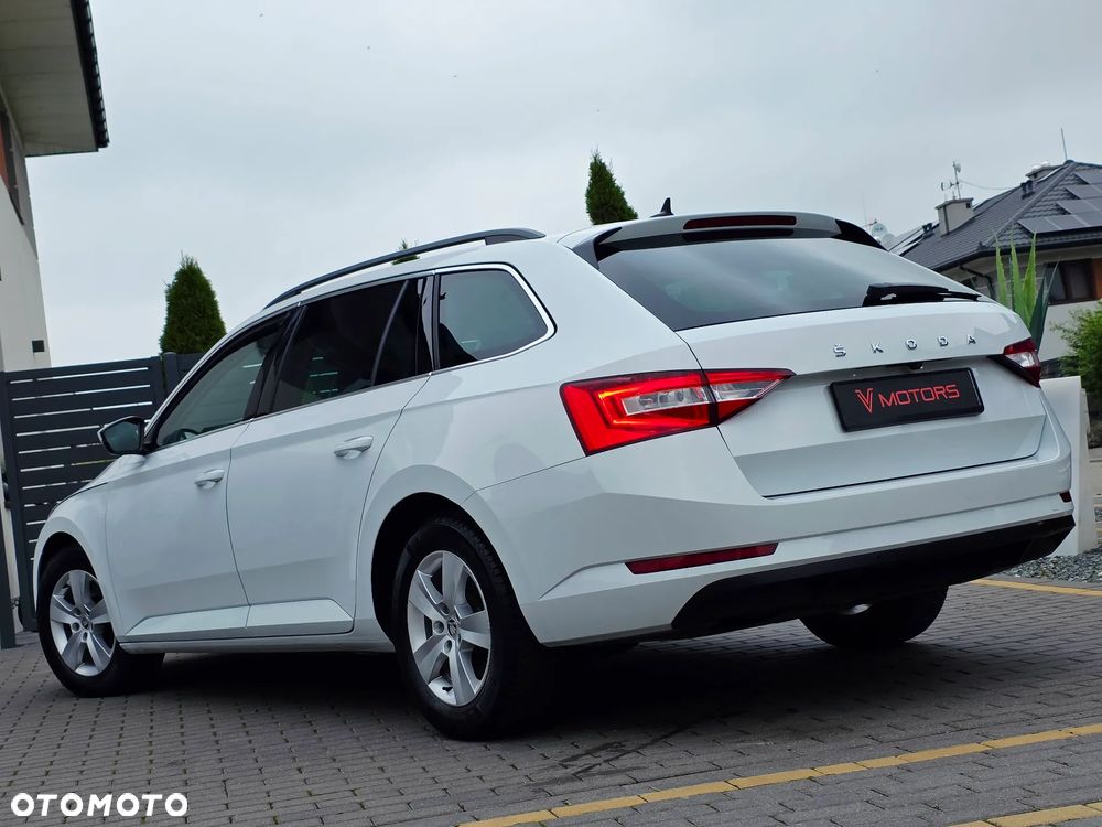 Skoda Superb Combi 1.6 TDI DSG Style - 36