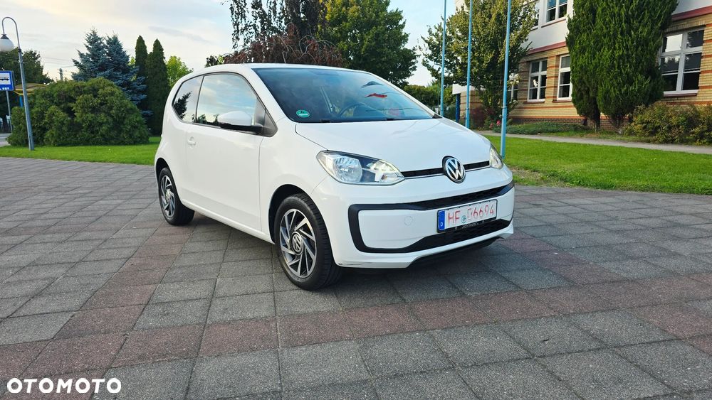 Volkswagen up! sound - 18