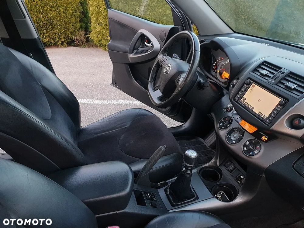 Toyota RAV4 2.0 4x4 Life - 24