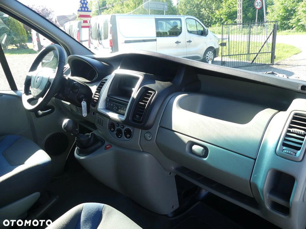 Renault Trafic - 15