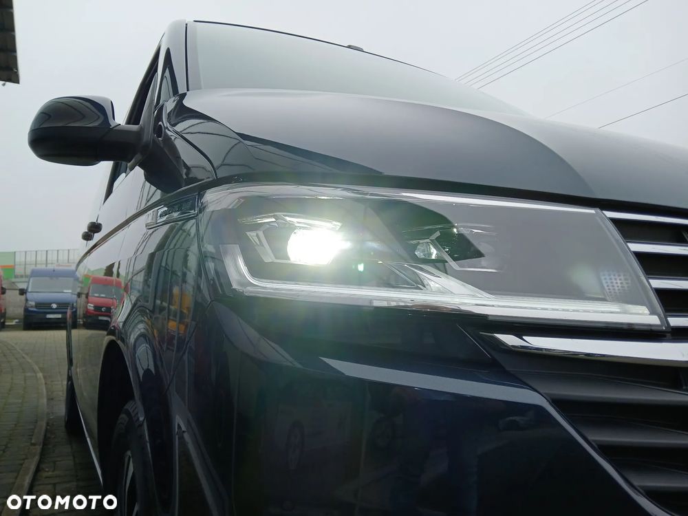 Volkswagen Multivan - 31