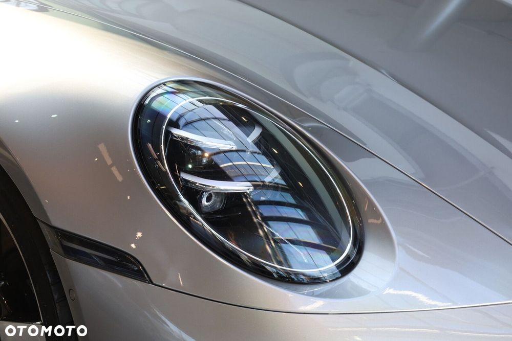 Porsche 911 Carrera S - 23