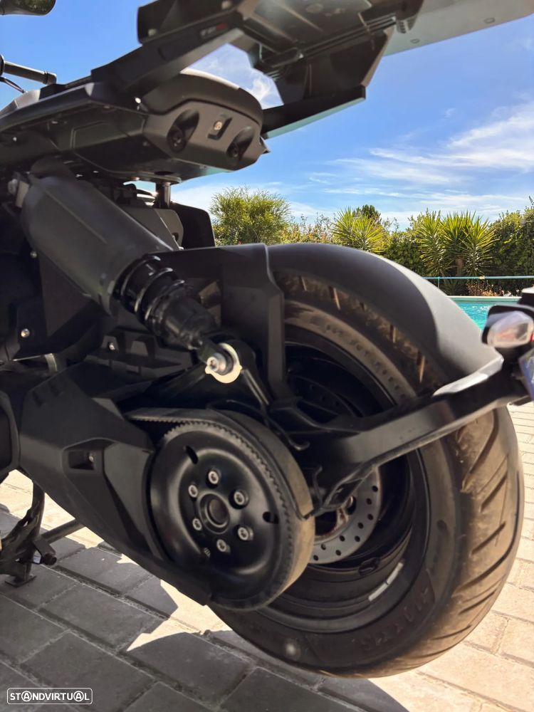 BMW CE 04 - 5