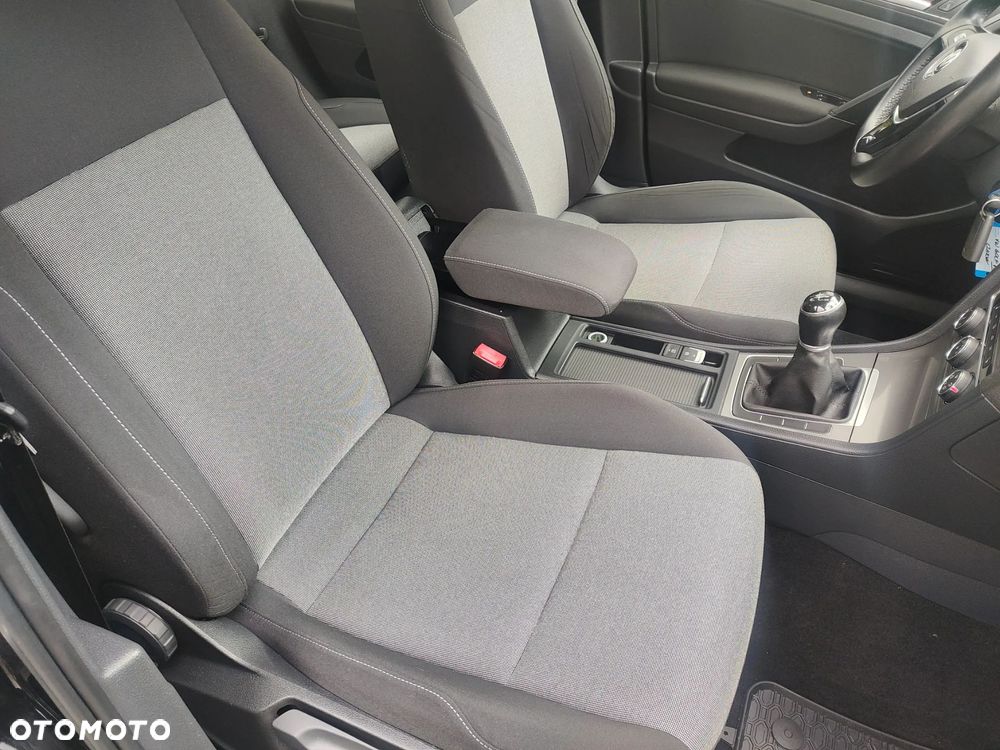 Volkswagen Golf 1.2 TSI BMT Trendline Perfectline - 10