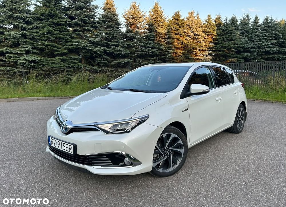 Toyota Auris Hybrid 135 Prestige - 1