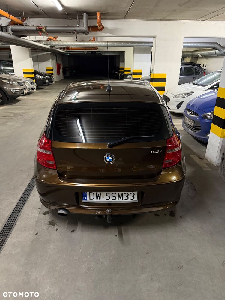 BMW Seria 1 116i - 8