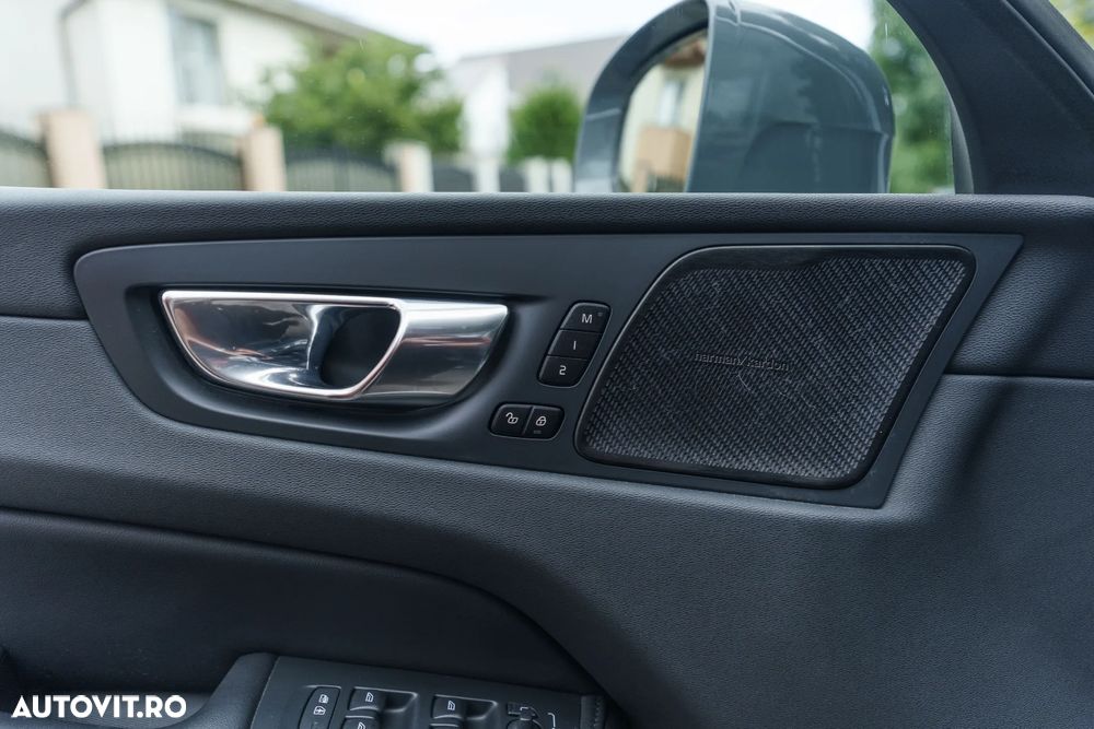 Volvo XC 60 B4 D Plus Bright - 23