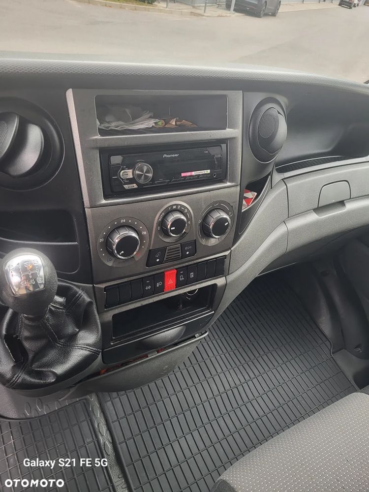 Iveco 35C15 - 15
