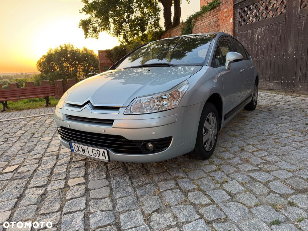 Citroën C4 1.6 16V Confort - 21