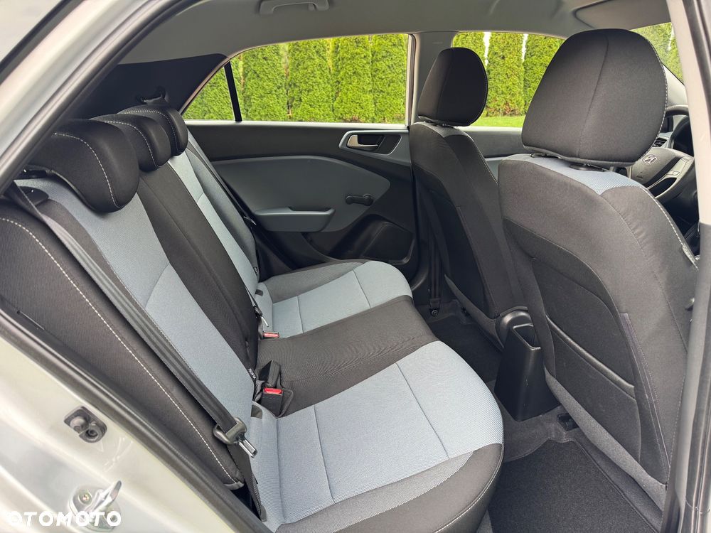 Hyundai i20 1.2 - 18