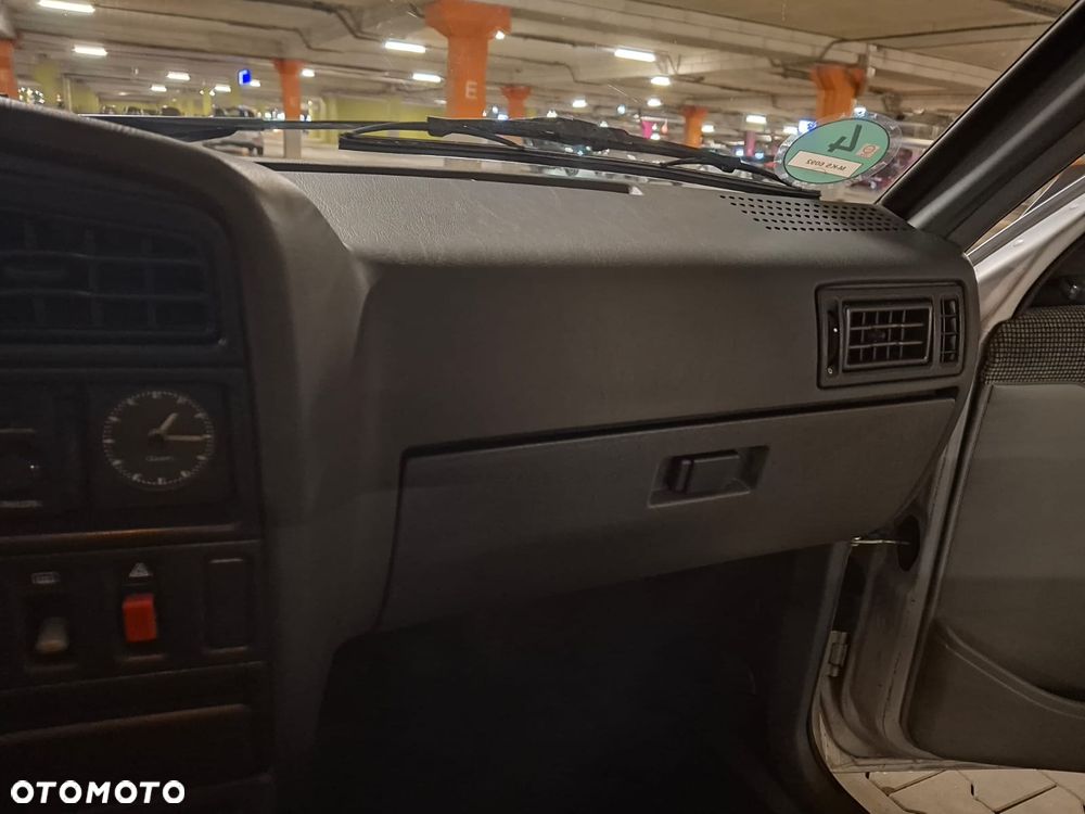 Opel Ascona 1.6 Exclusive - 8