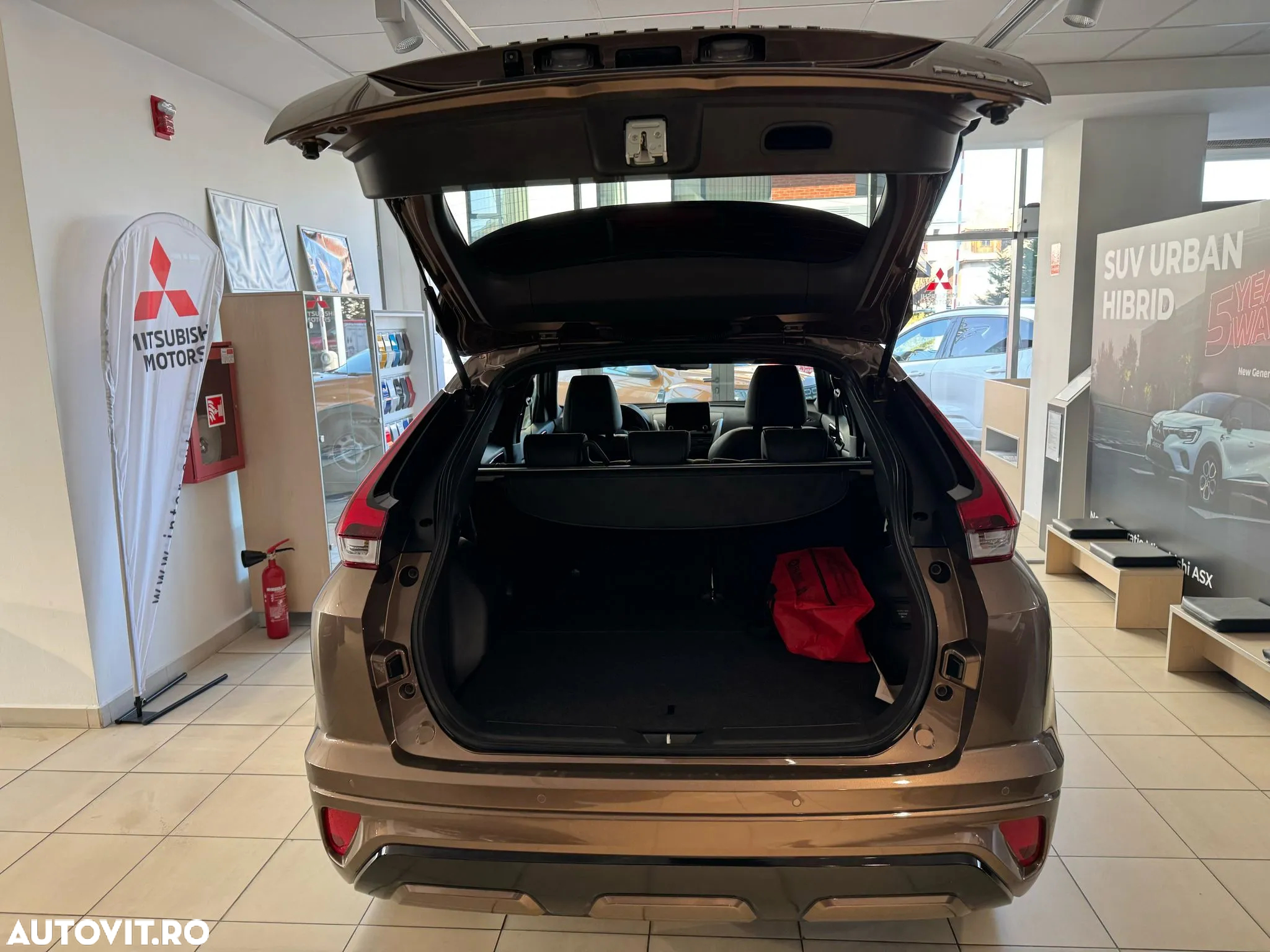 Mitsubishi Eclipse-Cross PHEV Intense+ - 8