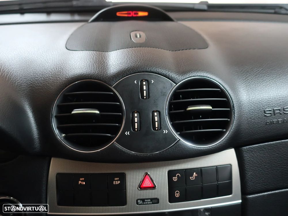 Mercedes-Benz CLK 220 CDi Avantgarde - 23