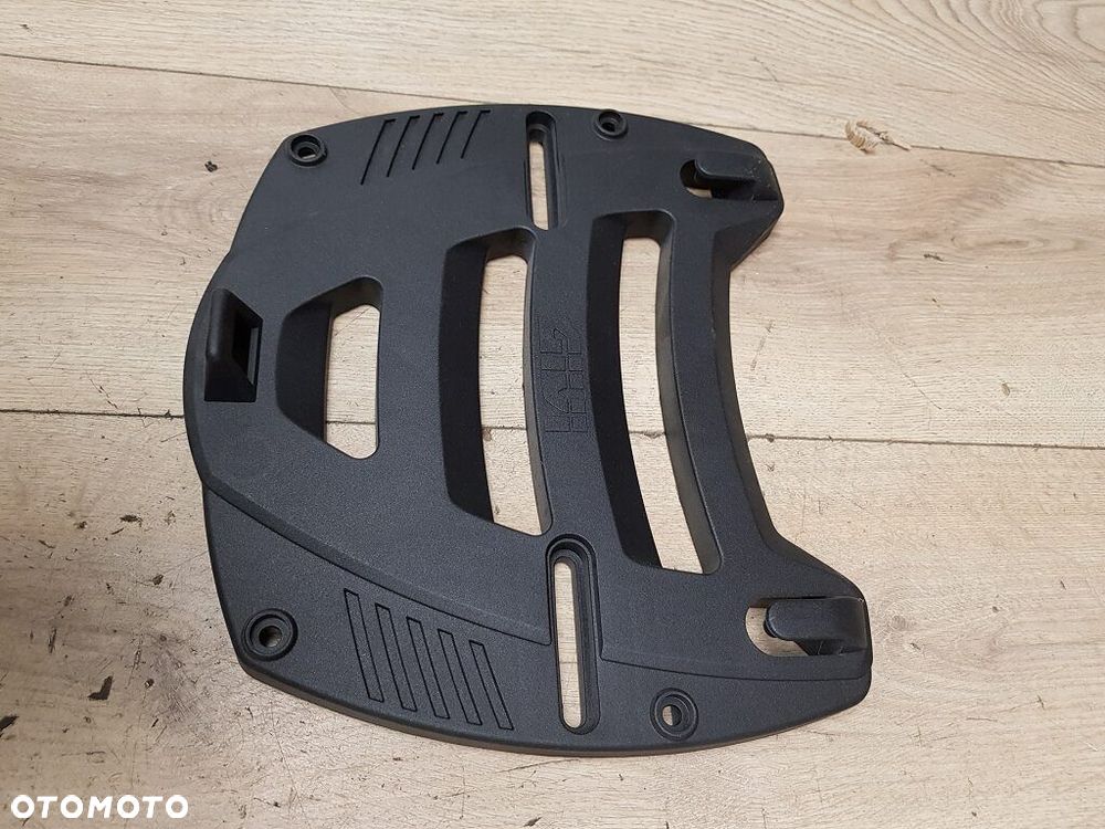 Płyta pod kufer centralny Givi E123 Honda Africa Twin - 4