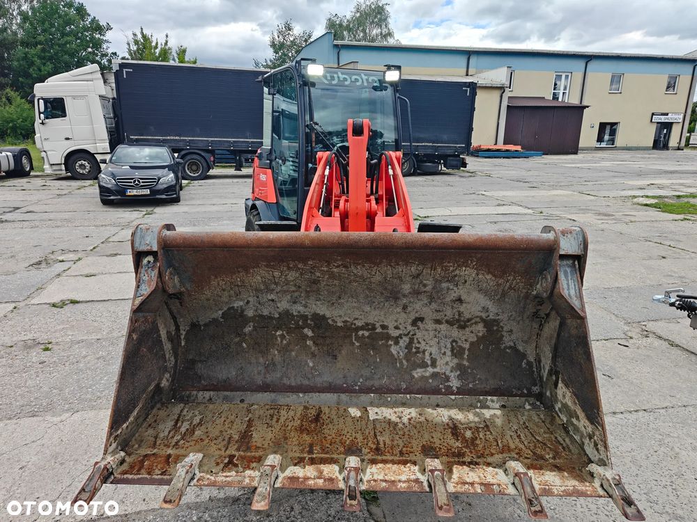 Kubota R090 - 12