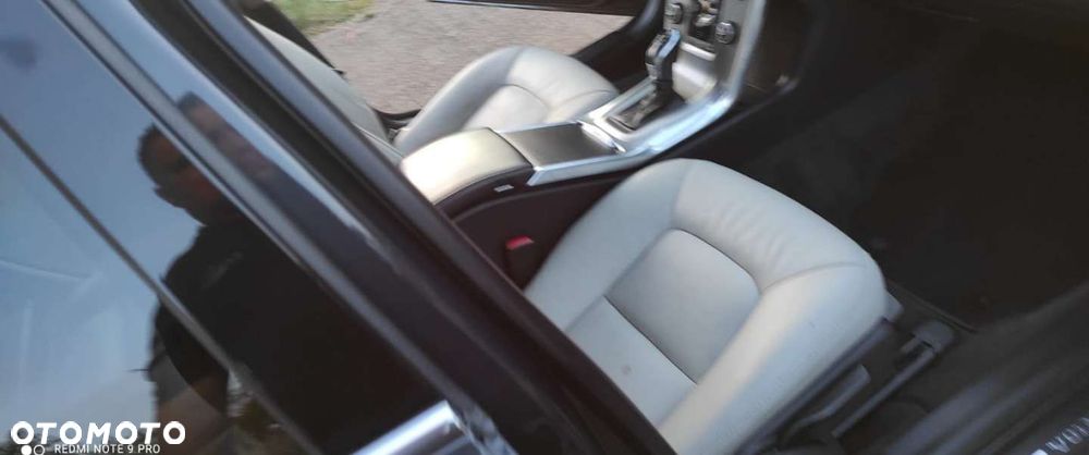 Volvo V70 D3 Geartronic Summum - 32